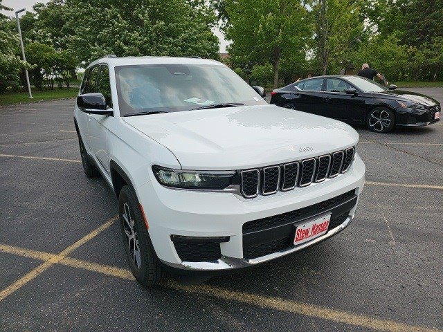 Used 2024 Jeep Grand Cherokee L Limited image 8