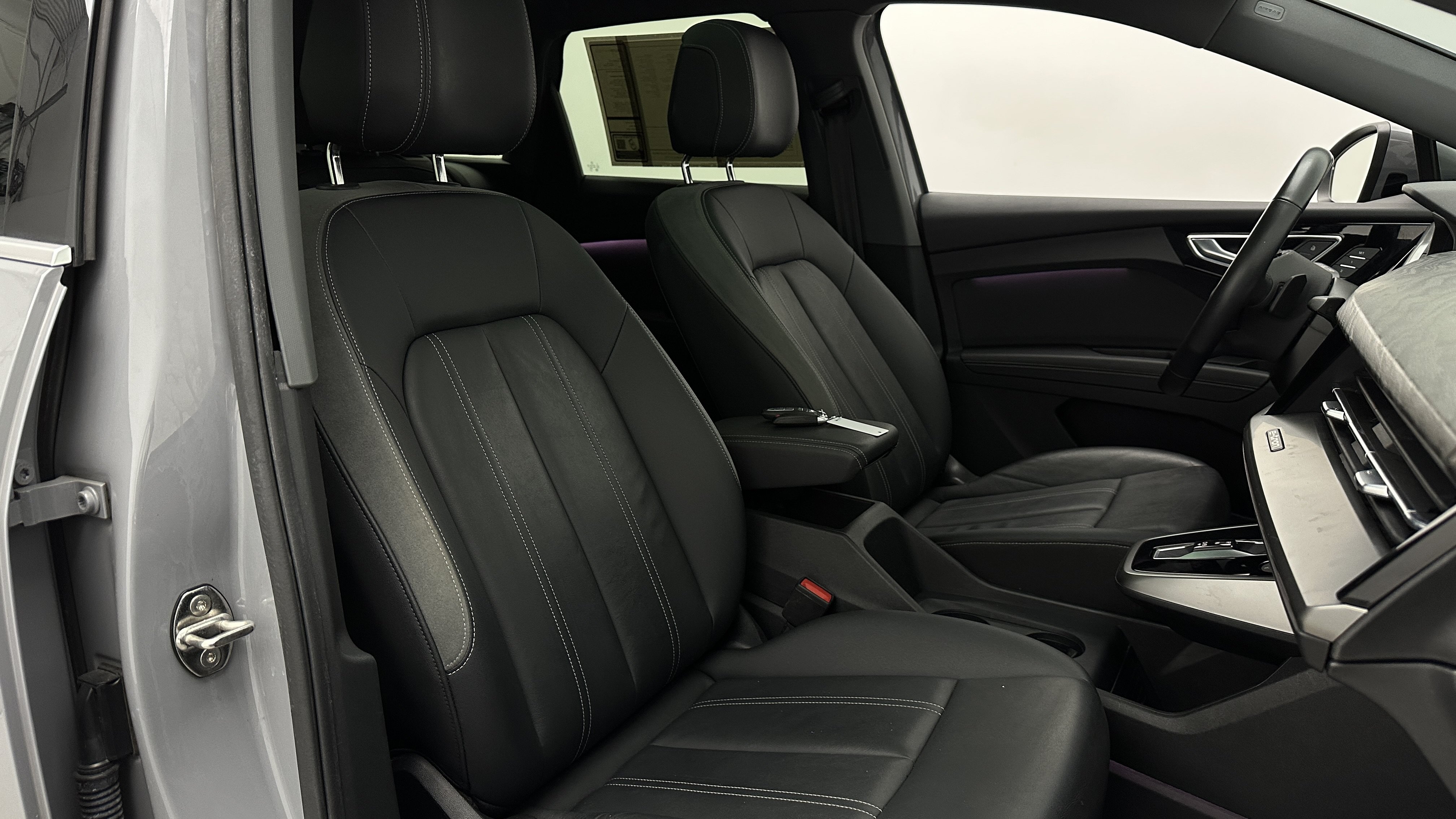 Used 2023 Audi Q4 e-tron Premium Plus RWD image 42