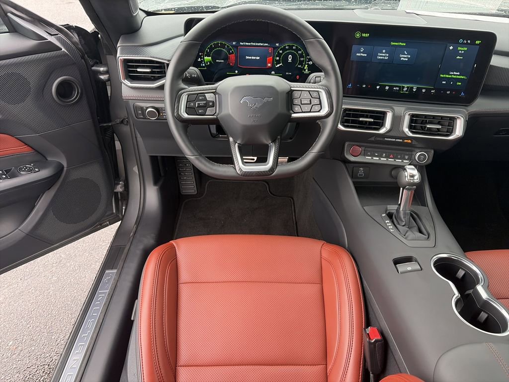 Used 2025 Ford Mustang Premium RWD image 13