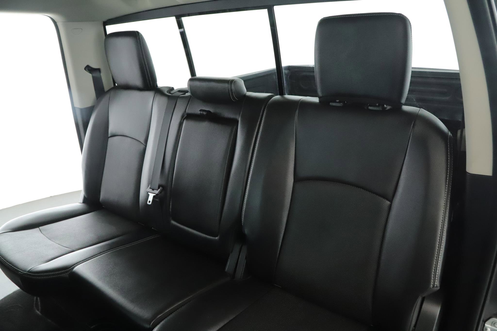 Used 2017 RAM 1500 Laramie w/ Convenience Group image 5