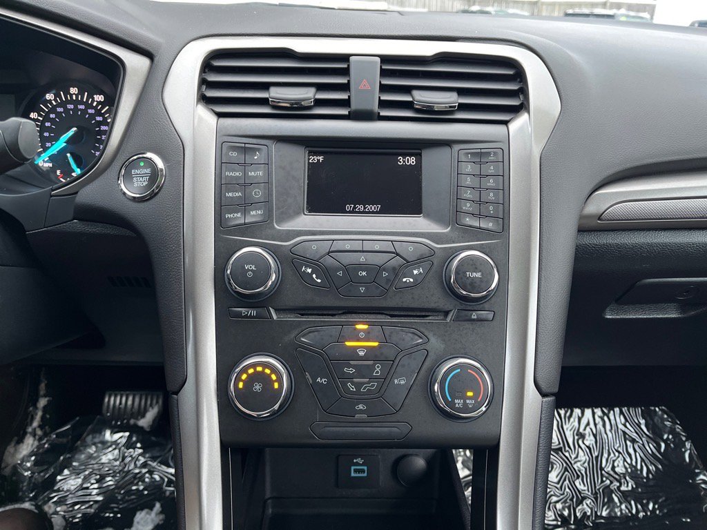 Used 2018 Ford Fusion S image 20