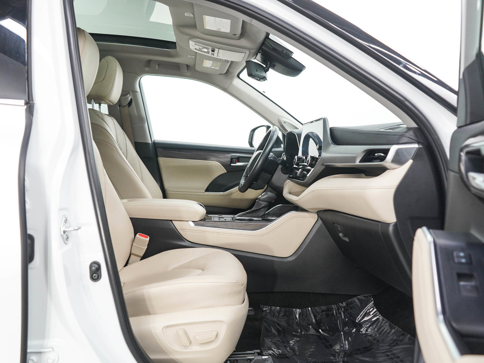 Used 2023 Toyota Highlander Platinum AWD/4WD image 11