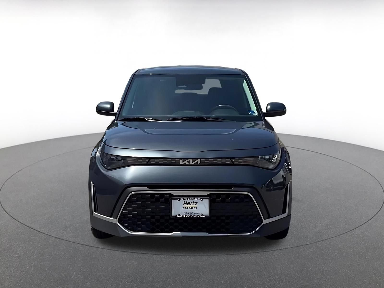 Used 2025 Kia Soul LX w/ LX Technology Package FWD image 4