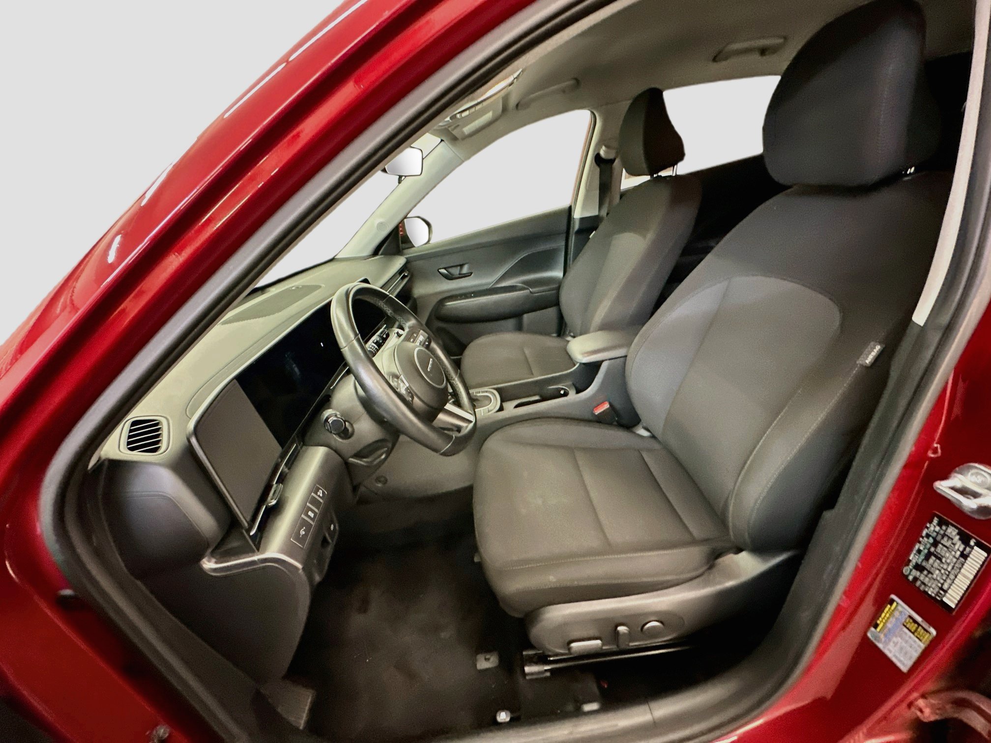 Used 2025 Hyundai Kona SEL AWD/4WD image 13