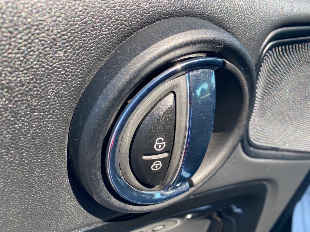 Used 2023 MINI Cooper Countryman S FWD image 11