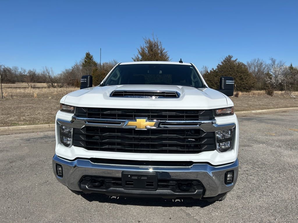 Used 2025 Chevrolet Silverado 2500 LT w/ Convenience Package image 2