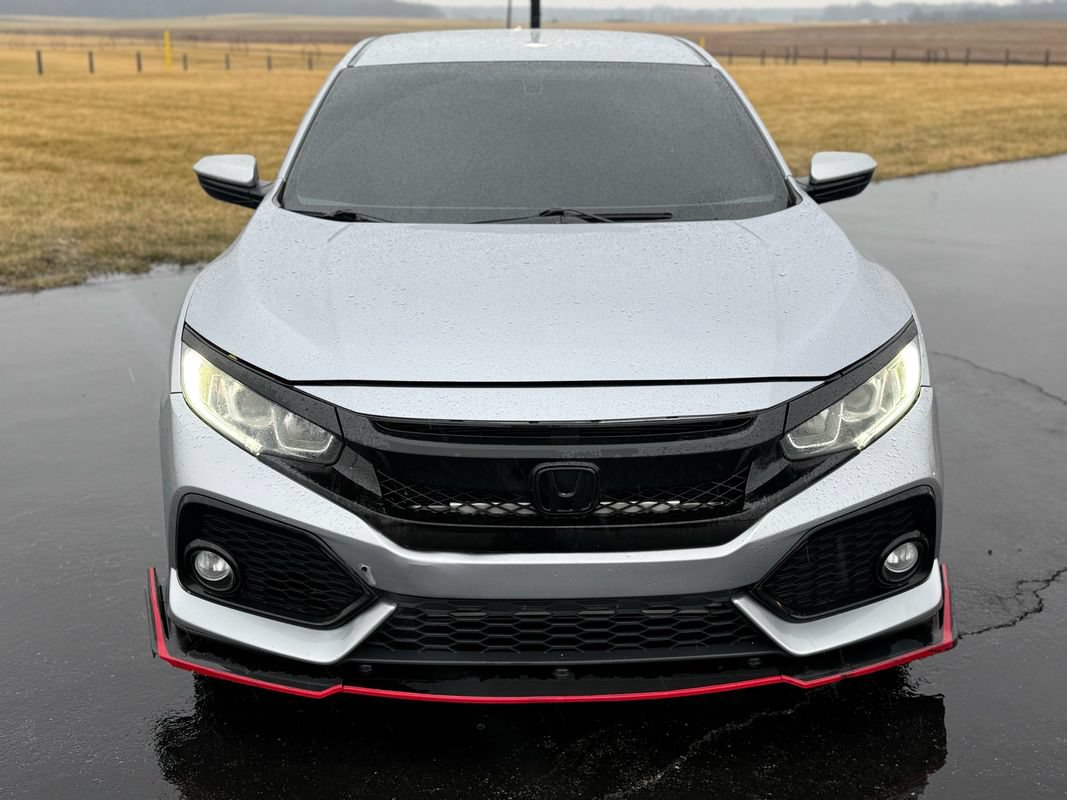 Used 2018 Honda Civic Sport image 2