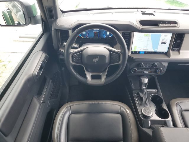 Used 2025 Ford Bronco Outer Banks AWD/4WD image 28