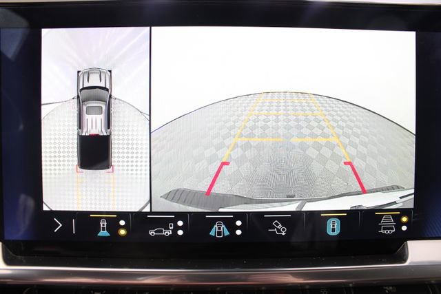 Used 2023 Chevrolet Silverado 1500 High Country w/ High Country Premium Package image 5