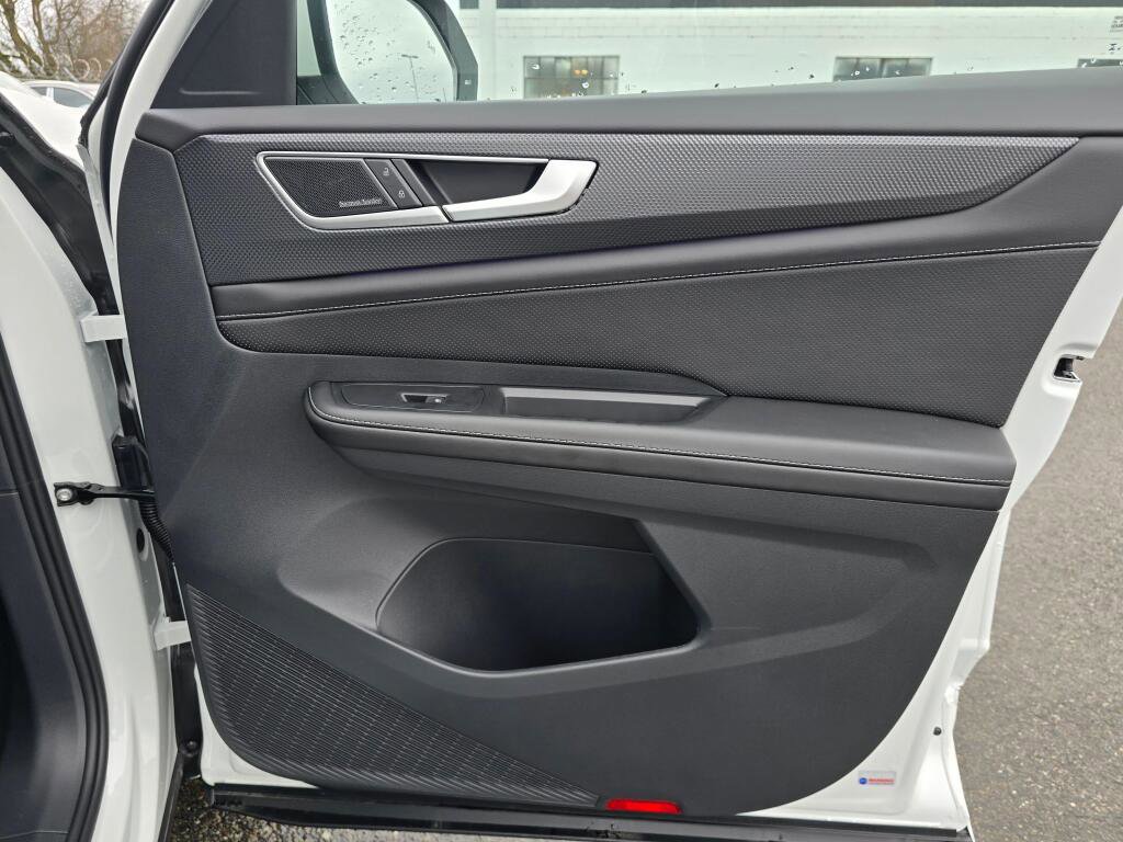 New 2026 Volkswagen Atlas Cross Sport SEL Premium R-Line image 44