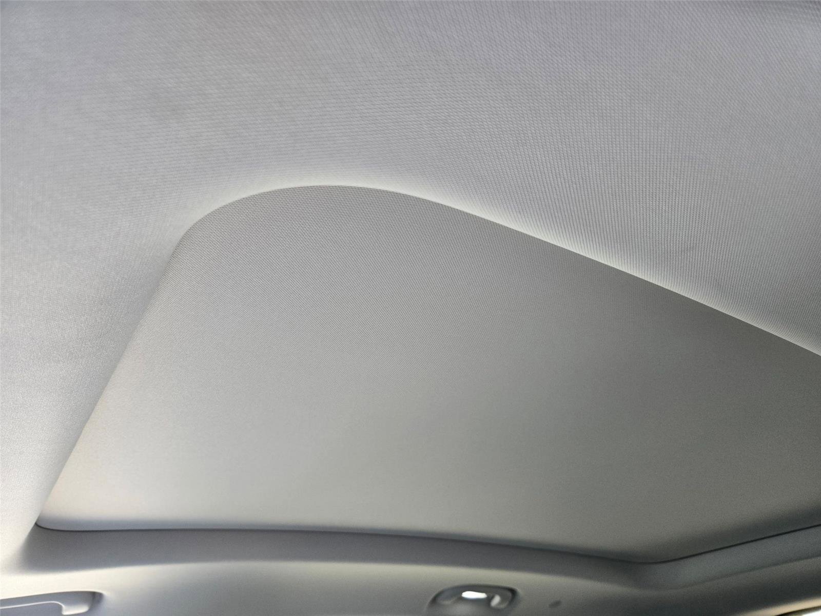 Used 2025 Buick Envision Avenir AWD/4WD image 9