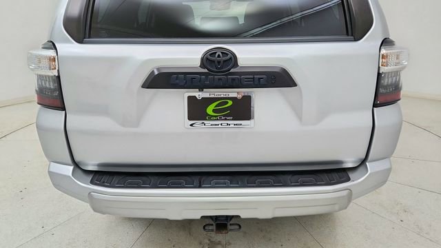 Used 2022 Toyota 4Runner TRD Off-Road image 11
