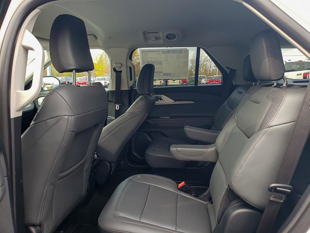 New 2026 Ford Explorer Active w/ Active Comfort Package image 11