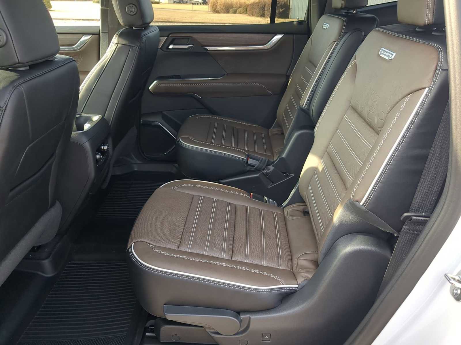 New 2026 GMC Acadia Denali Ultimate w/ LPO, Floor Liner Package image 24