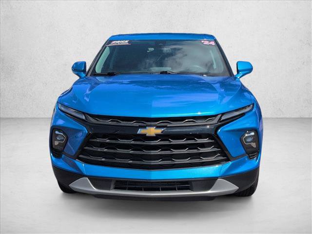 Used 2025 Chevrolet Blazer LT FWD image 3