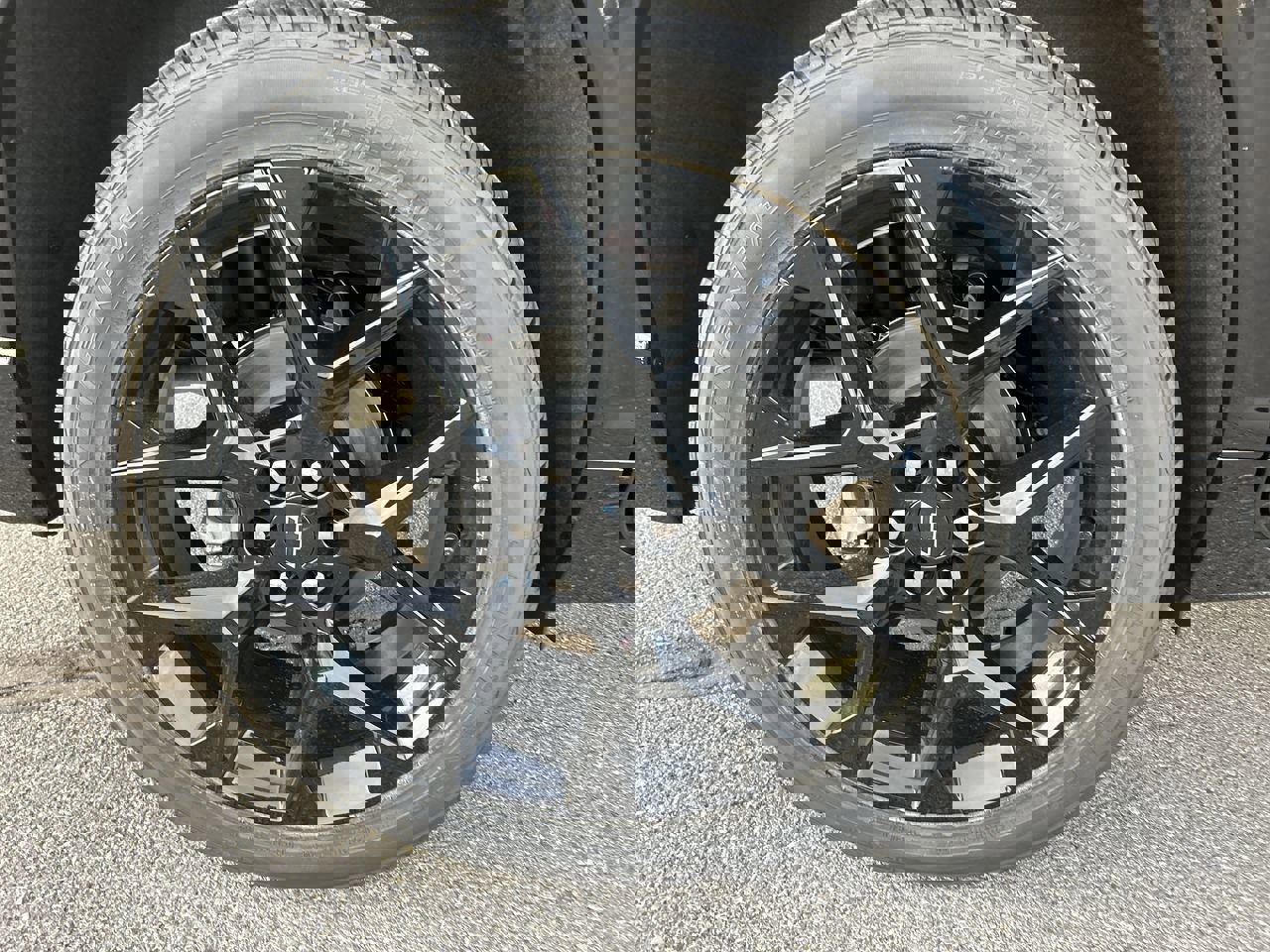 New 2026 Chevrolet Traverse RS w/ LPO, Floor Liner Package image 9