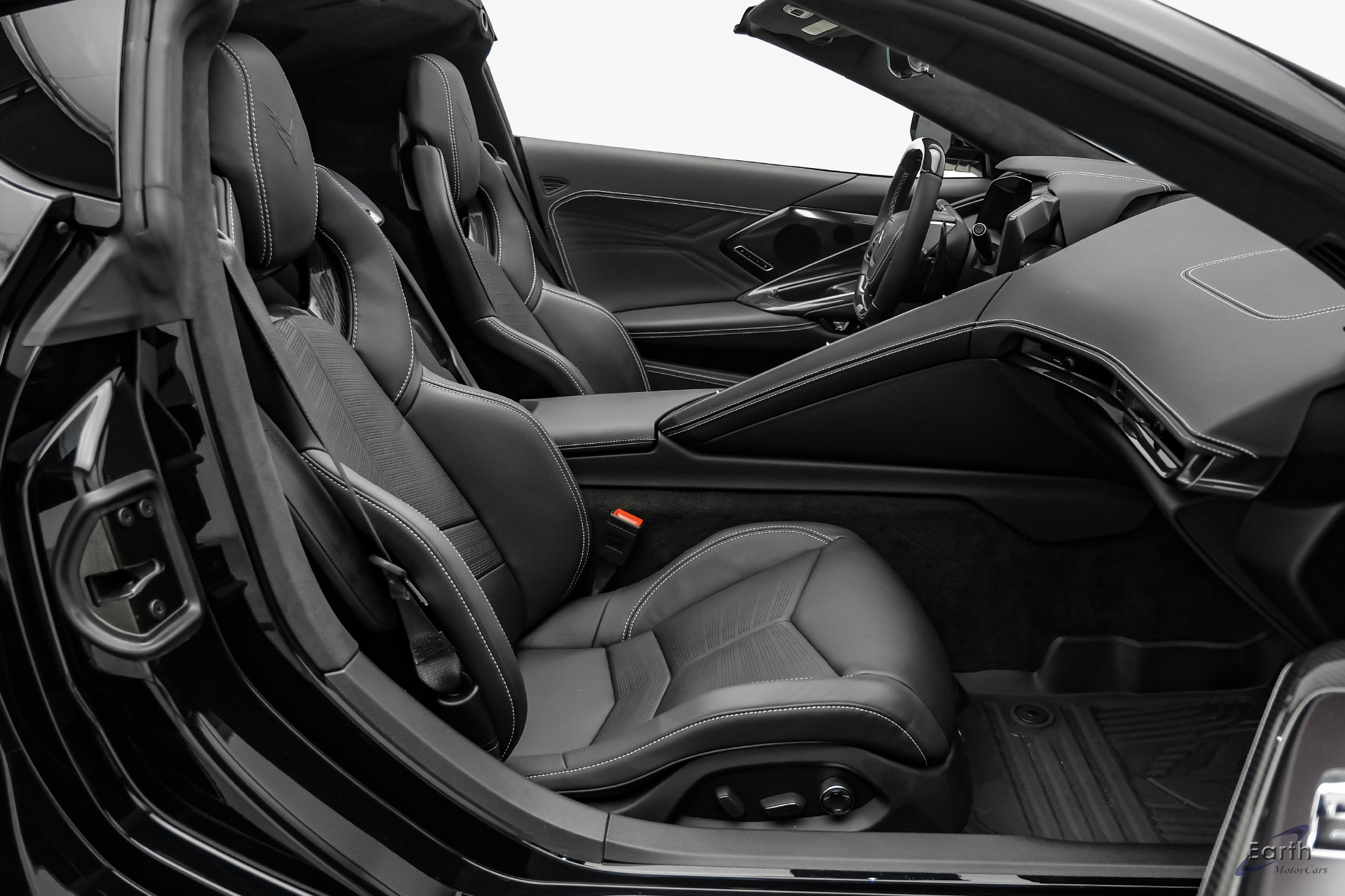 Used 2023 Chevrolet Corvette Z06 w/ Stealth Interior Trim Package RWD image 65