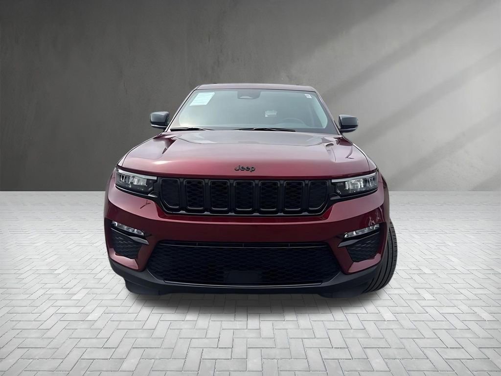 Used 2023 Jeep Grand Cherokee Limited w/ Black Appearance Package image 2