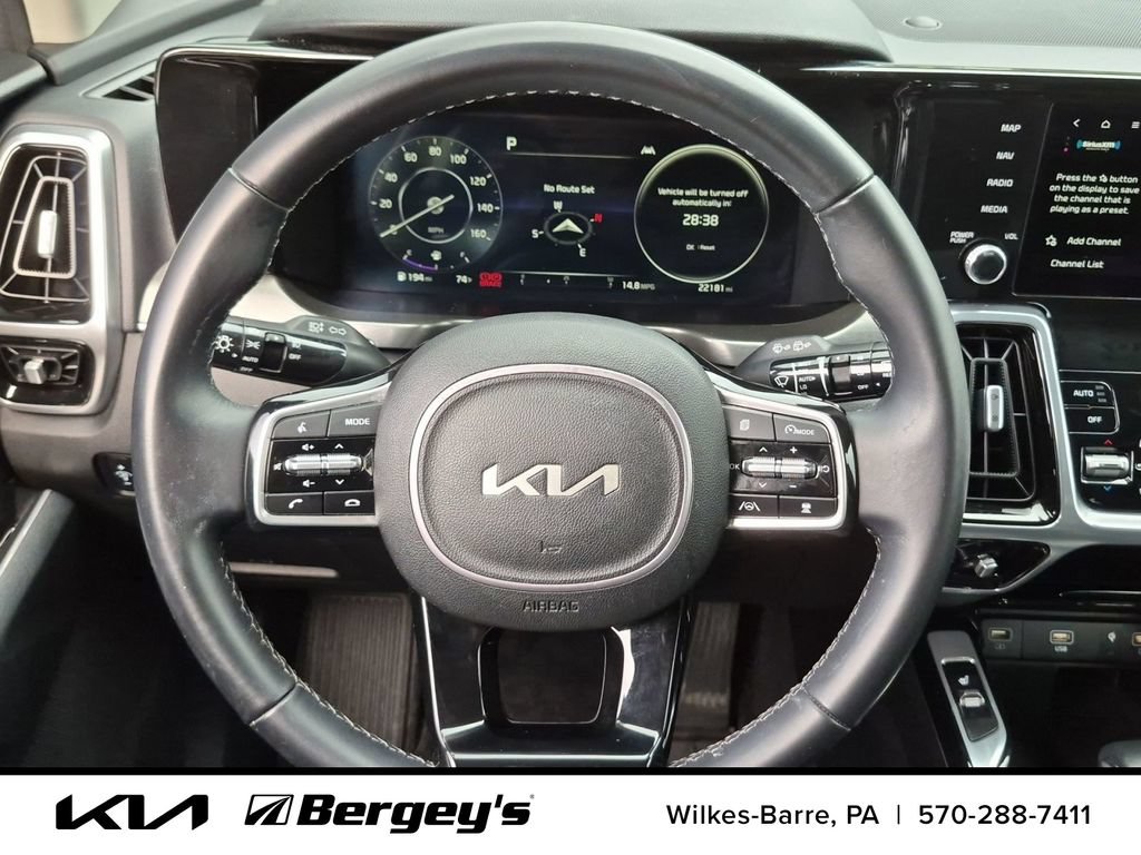 Certified 2023 Kia Sorento SX AWD/4WD image 16