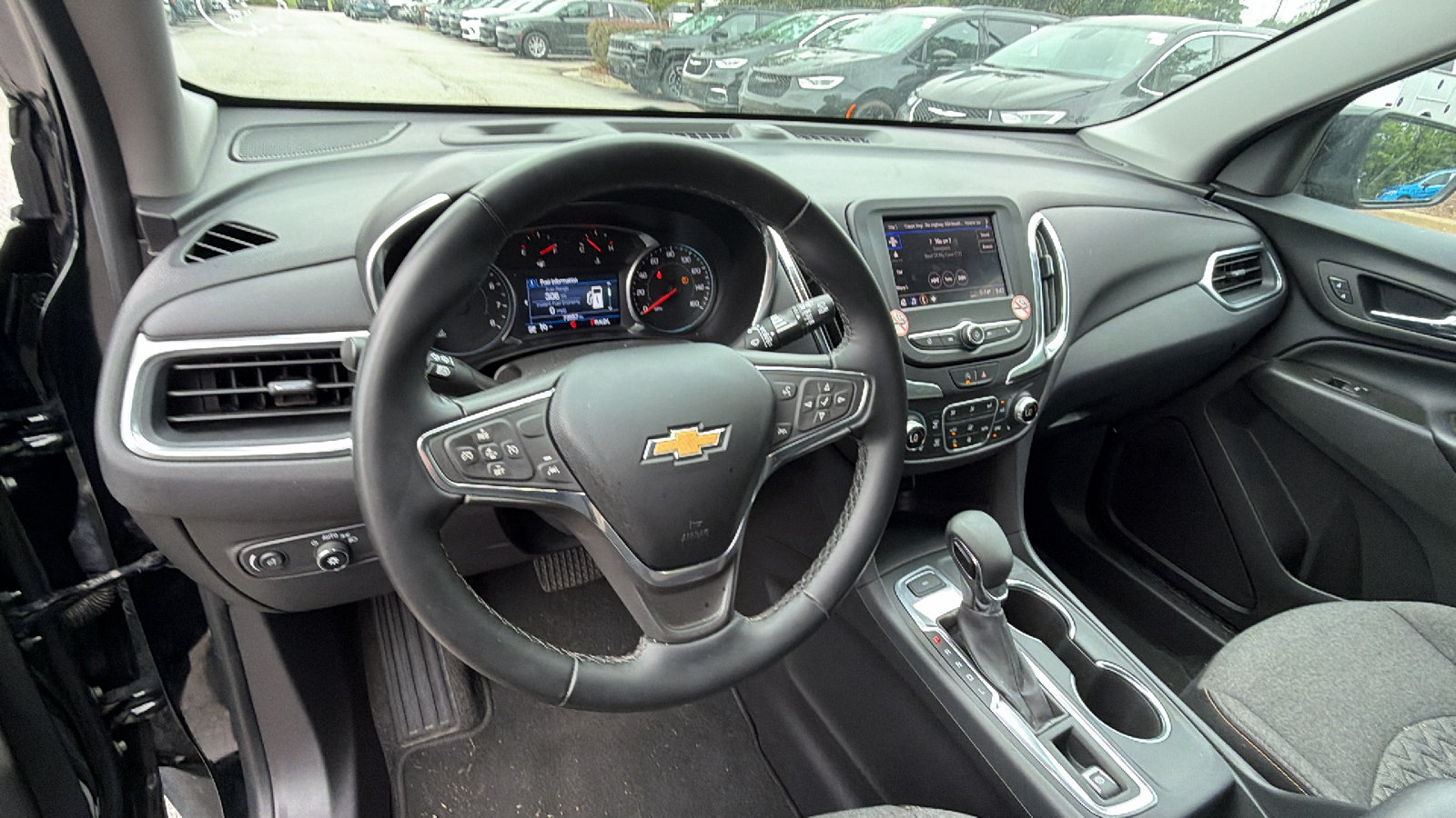 Used 2024 Chevrolet Equinox LT AWD/4WD image 24
