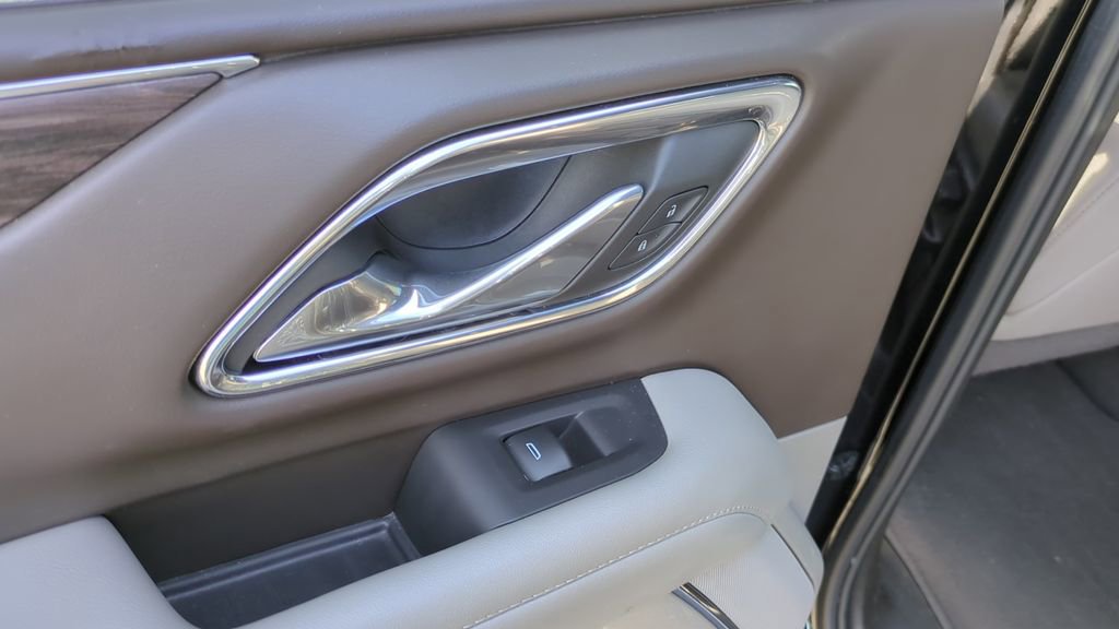 Used 2023 Chevrolet Tahoe LT image 15