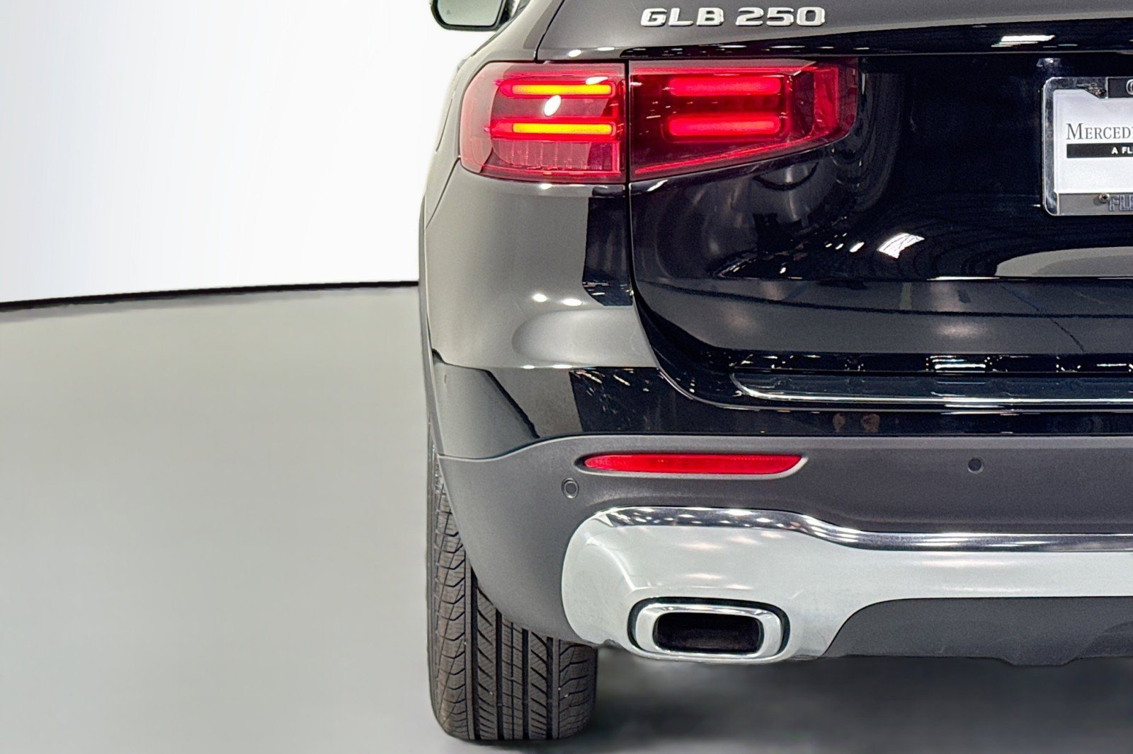 New 2026 Mercedes-Benz GLB 250 4MATIC image 14