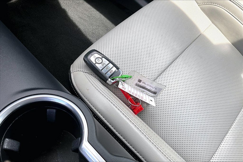 Used 2024 Ford Mustang Premium RWD image 31