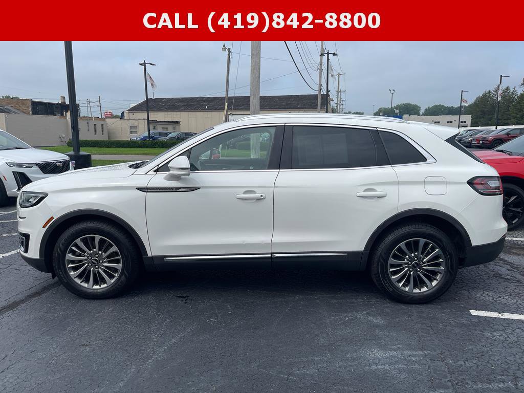 Used 2020 Lincoln Nautilus Premier w/ Equipment Group 101A image 11