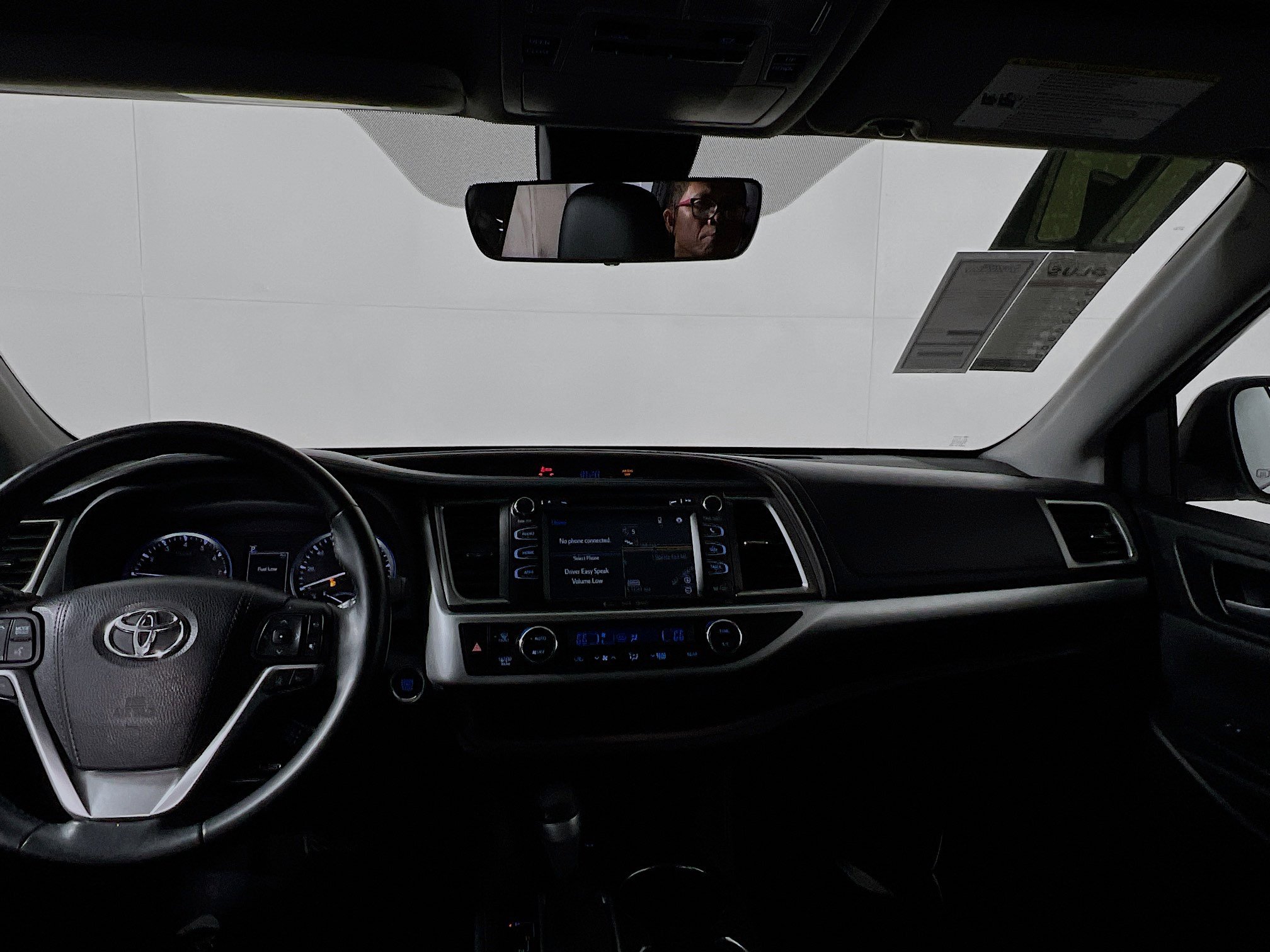 Used 2017 Toyota Highlander XLE image 30