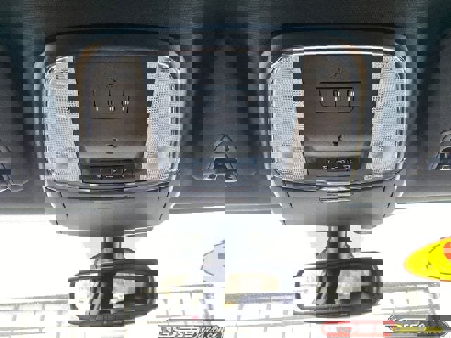 Used 2019 Jeep Grand Cherokee Altitude image 14