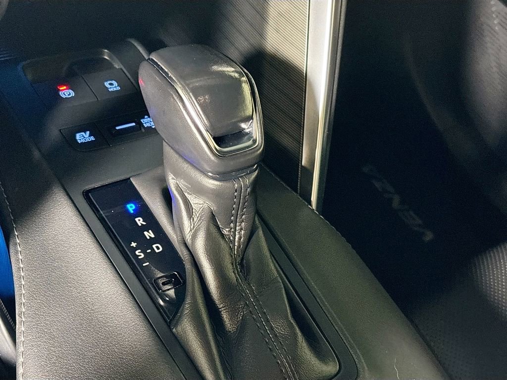 Used 2021 Toyota Venza XLE w/ Softex Package image 18