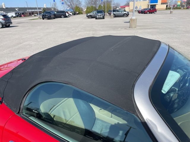 Used 2006 Pontiac Solstice Convertible w/ Premium Package image 13