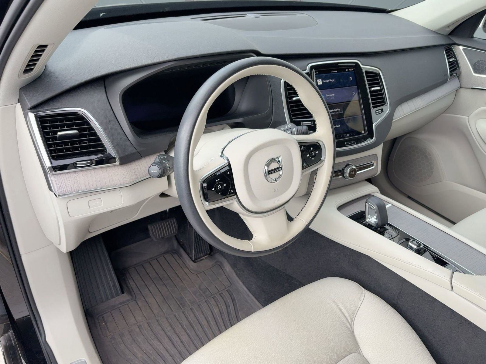 Certified 2024 Volvo XC90 B5 Plus w/ Protection Package Premier image 4