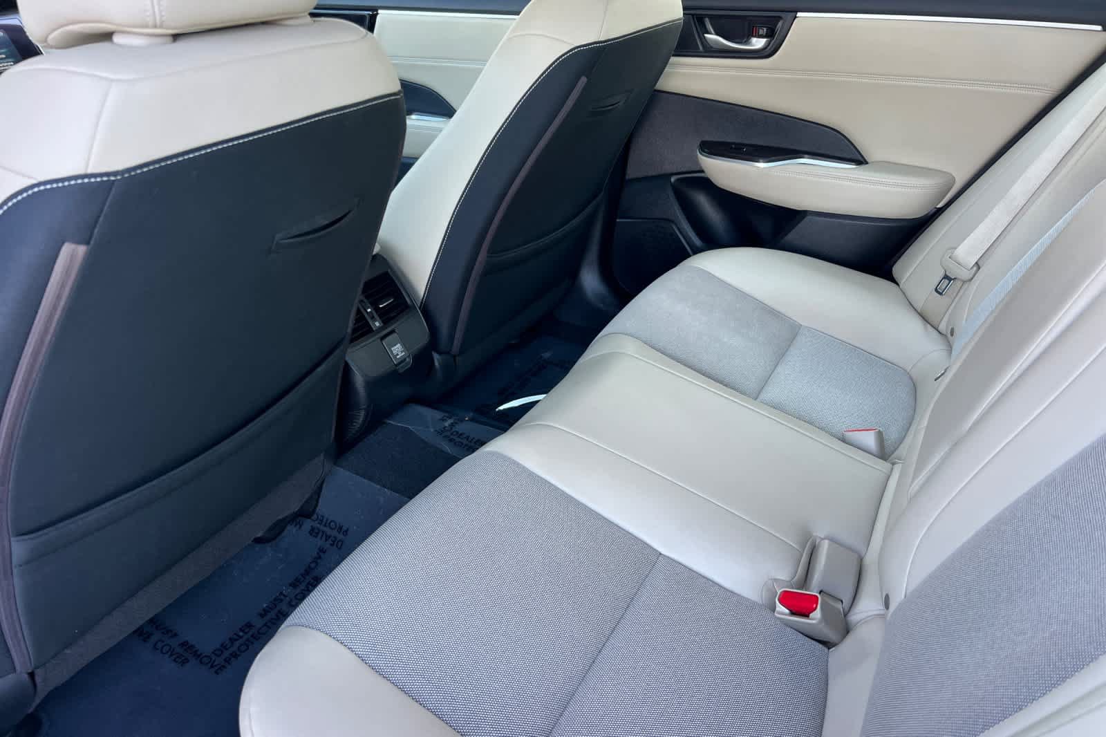 Used 2018 Honda Clarity Plug-In Hybrid image 4
