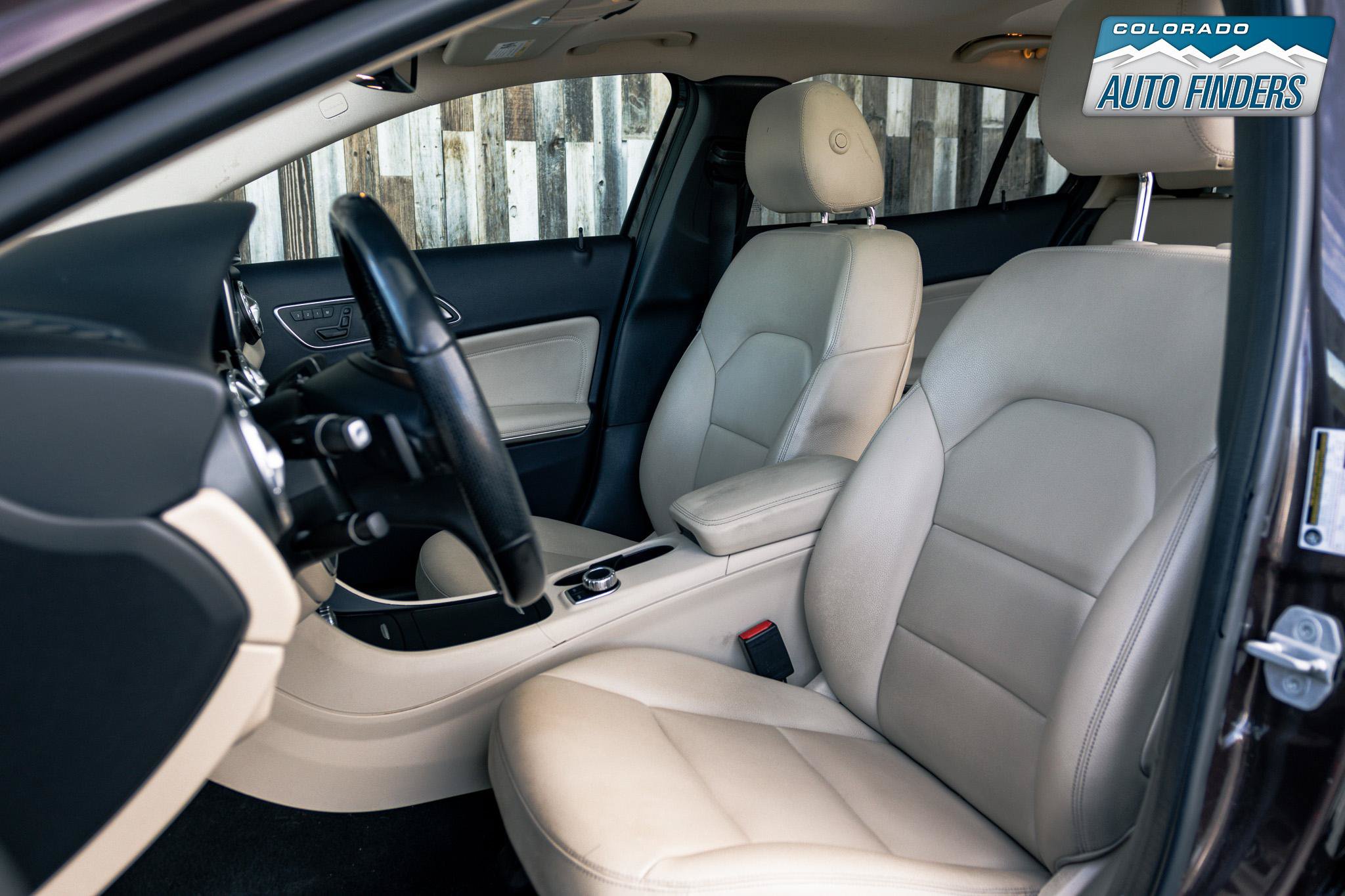 Used 2015 Mercedes-Benz GLA 250 4MATIC w/ Premium Package image 12