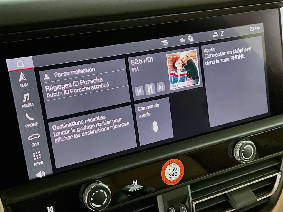 Certified 2026 Porsche Macan AWD/4WD image 15