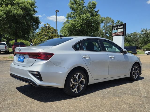 Used 2021 Kia Forte LXS FWD image 4