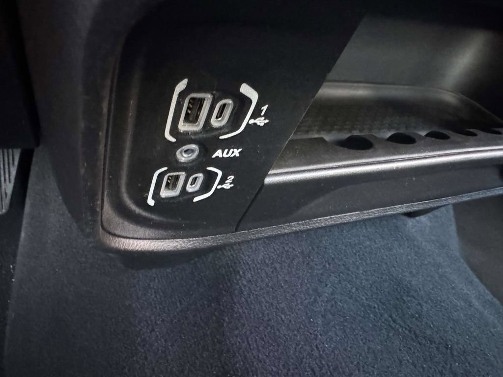 Used 2024 RAM 3500 Big Horn AWD/4WD image 27