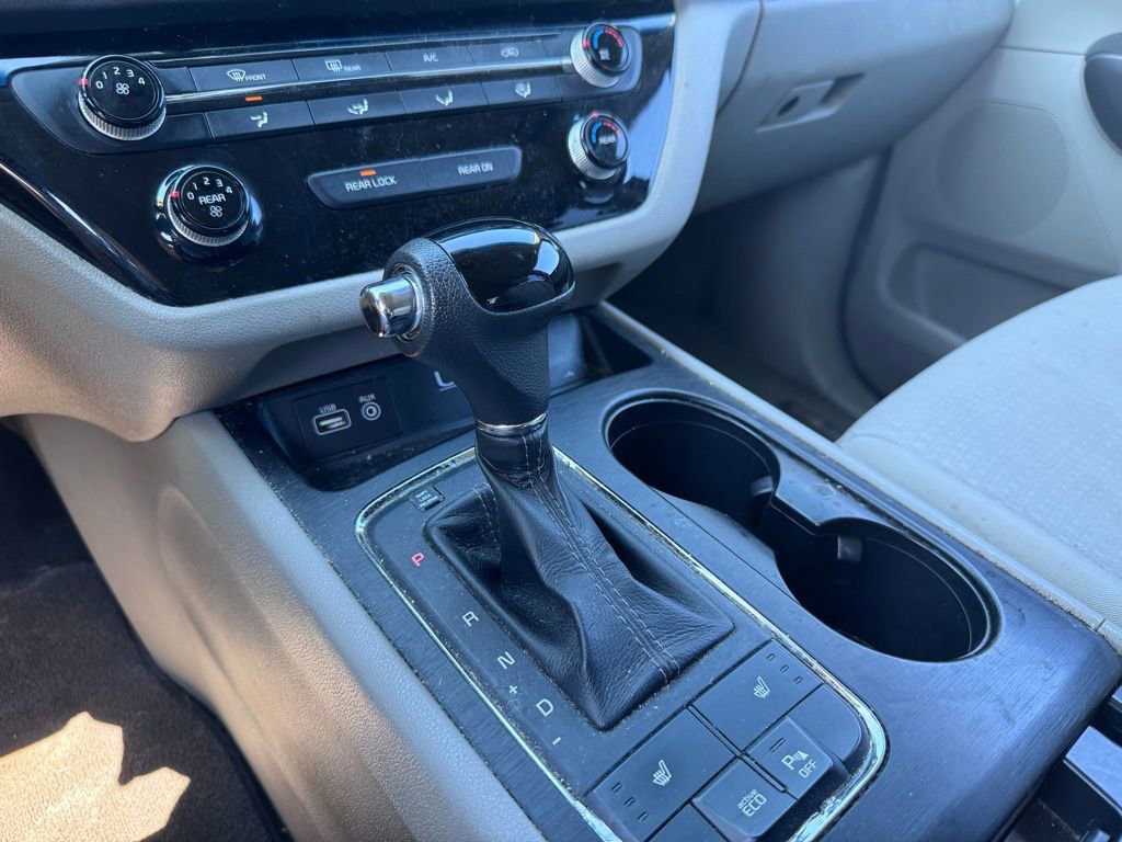 Used 2016 Kia Sedona LX w/ LX Convenience Package image 20