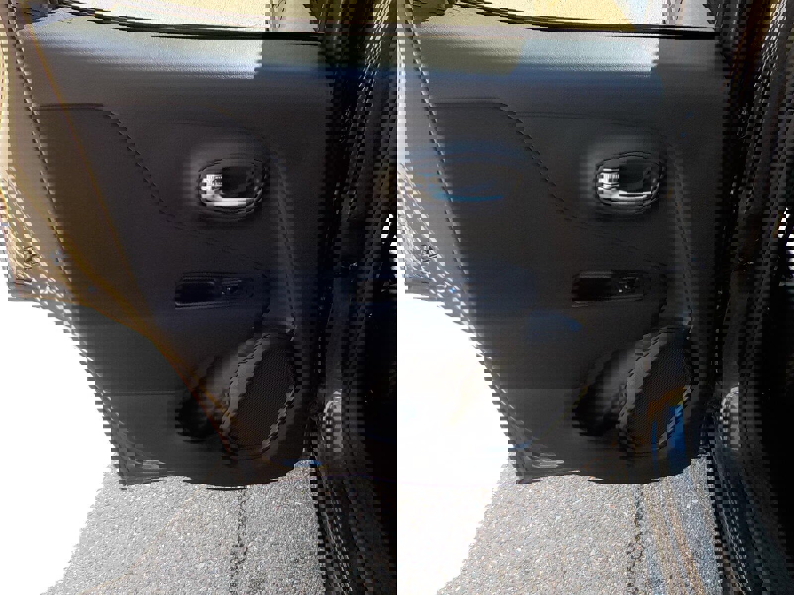 Used 2021 Jeep Renegade Latitude image 8