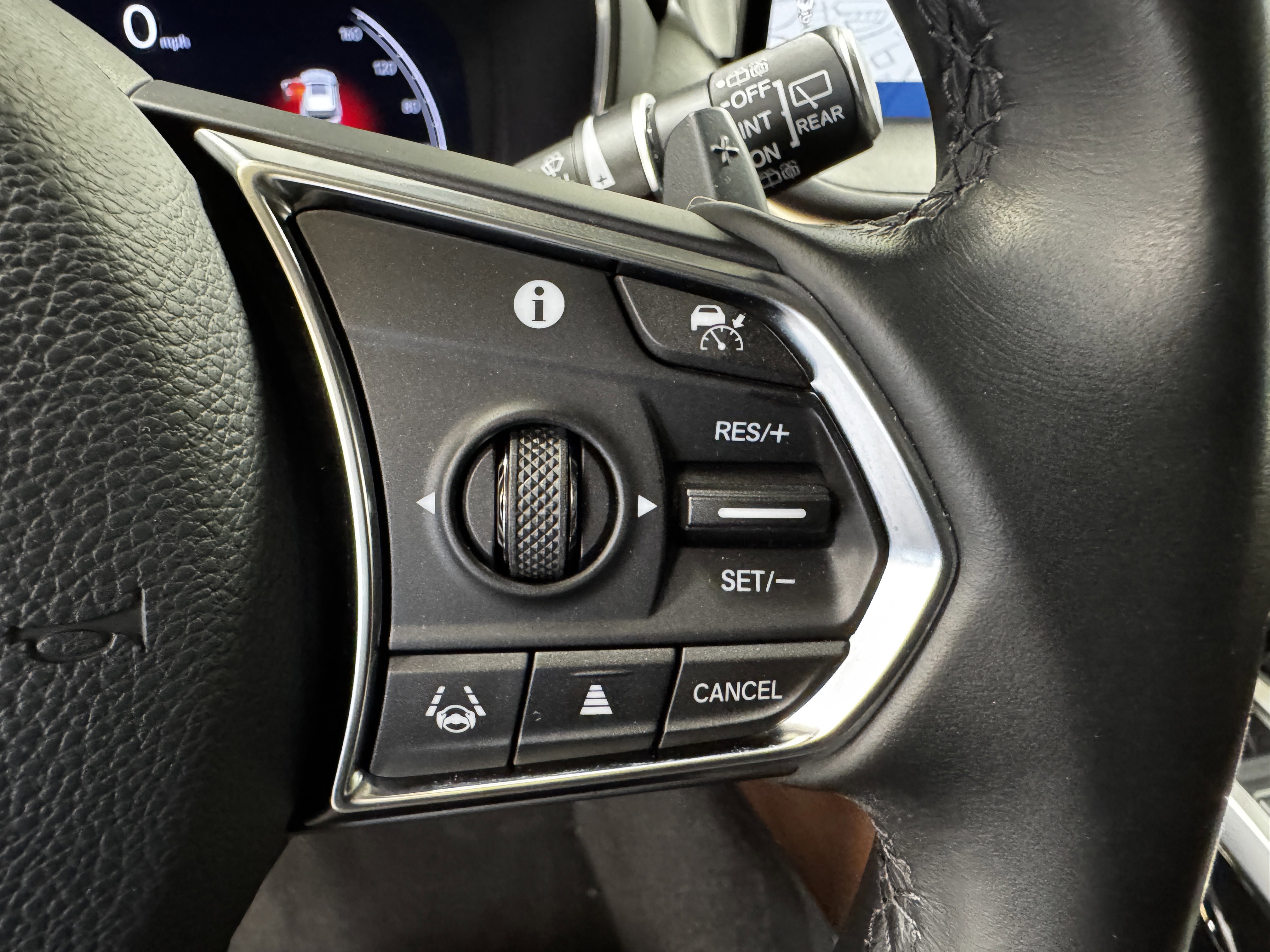 Certified 2023 Acura MDX FWD w/ Technology Package image 20