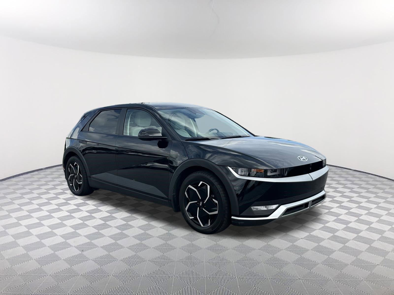 Used 2023 Hyundai Ioniq 5 SEL RWD image 3