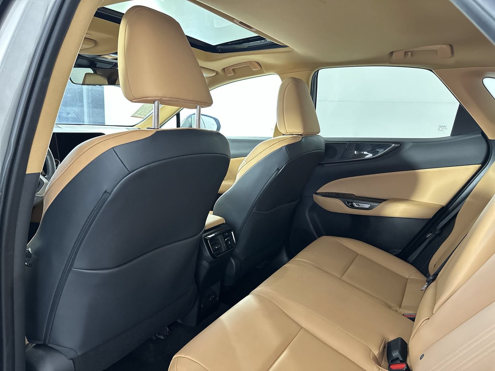 Used 2023 Lexus NX 350 AWD image 24