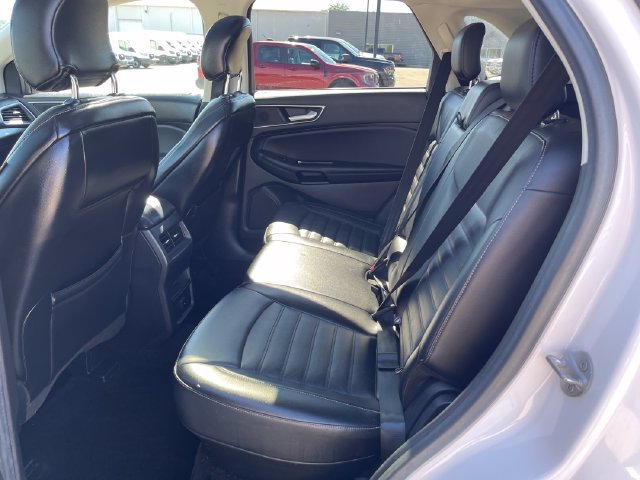 Used 2016 Ford Edge SEL w/ Equipment Group 201A AWD/4WD image 25