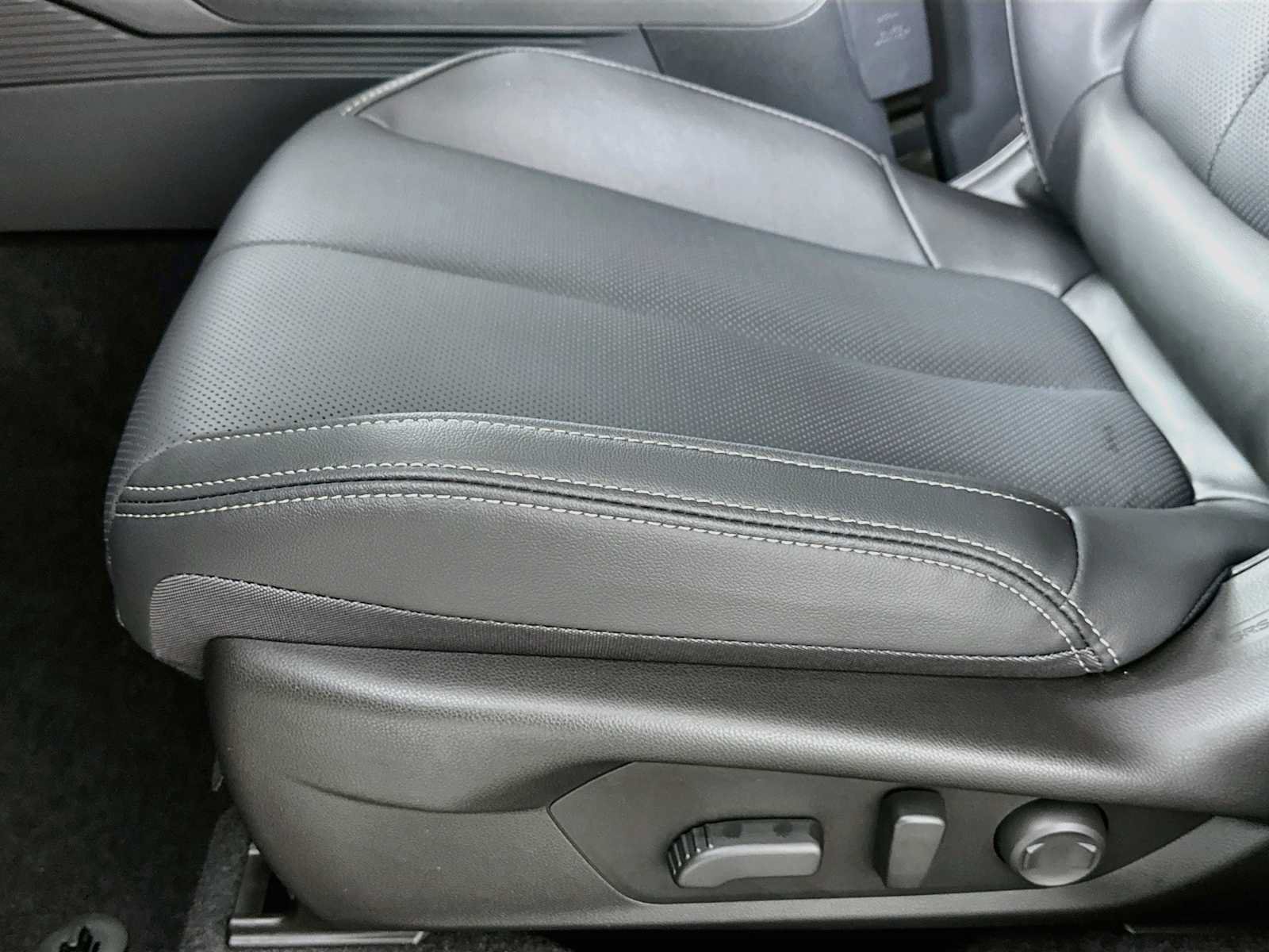 New 2026 Subaru Outback Limited XT AWD/4WD image 18