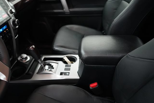 Used 2021 Toyota 4Runner Limited AWD/4WD image 34