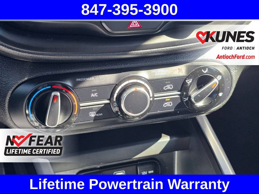Used 2025 Kia Soul LX w/ LX Technology Package FWD image 50