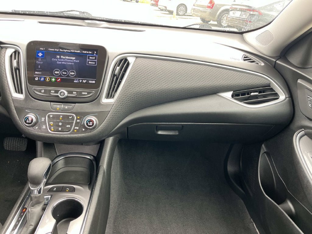 Used 2024 Chevrolet Malibu LT FWD image 11