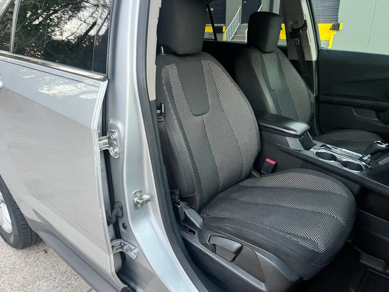 Used 2016 Chevrolet Equinox LT image 19