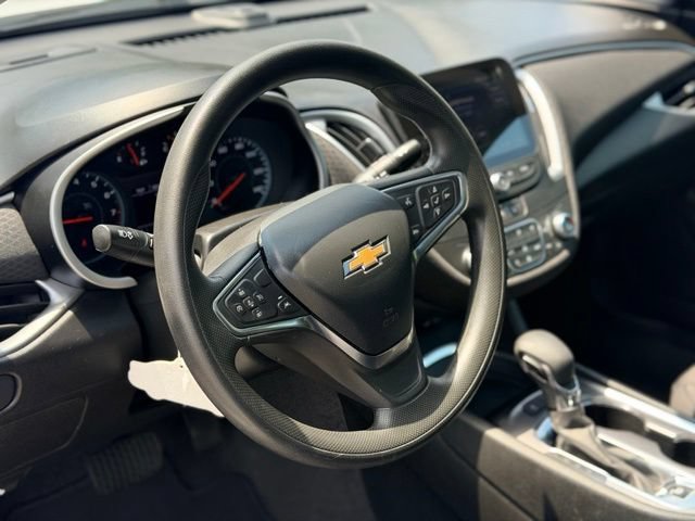 Used 2024 Chevrolet Malibu LT FWD image 9